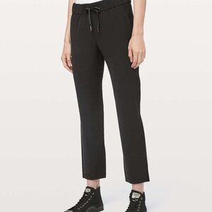 Lululemon On The Fly 7/8 Pant *Woven - Black – Size 12 – NWT
